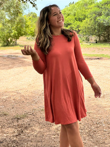 Solid Round Neck 3/4 Sleeve Dress